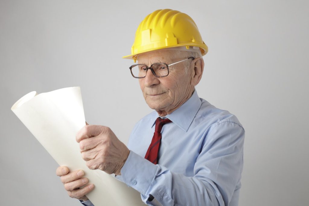 How Do Commercial Lawyers And Construction Intertwine?